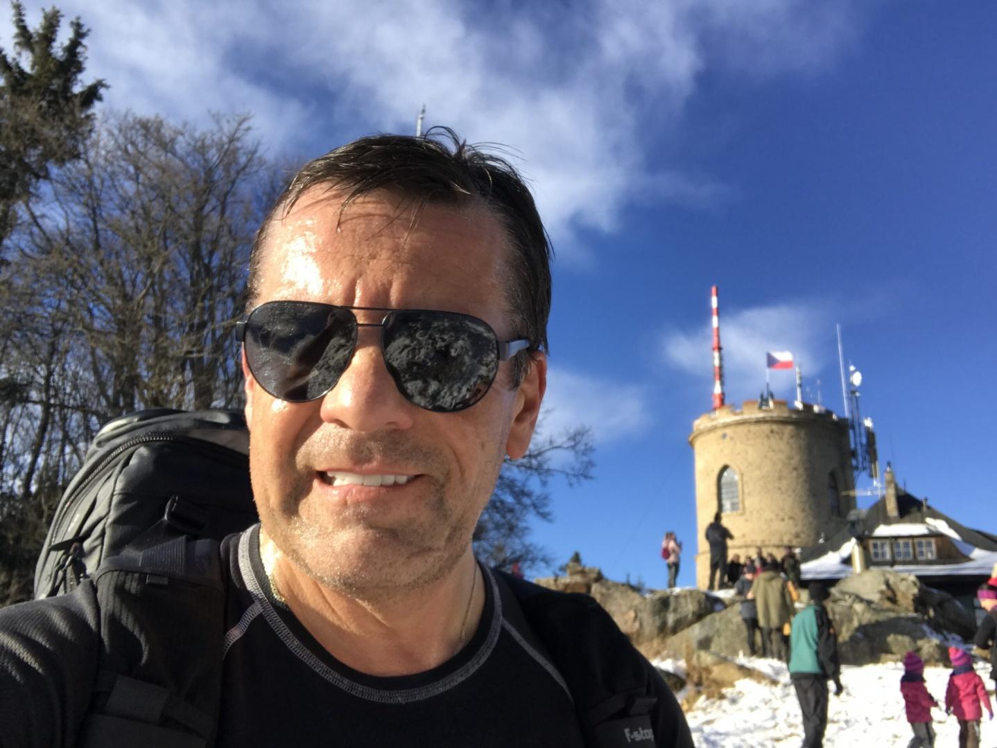 Václav Soukup Photo má pro Vás připraven osobní a profesionální přístup. Požádám Vás, abyste mi popsali Vaše očekávání a nabídnu Vám svůj pohled. Sestavím scénář a společně sladíme jednotlivé detaily tak, aby výsledek byl co nejlepší.